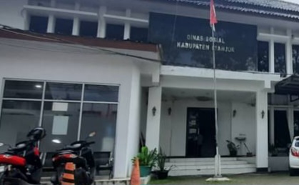 Dinsos Cianjur Dinilai Tak Optimal, Pengemis Masih Marak di Simpang Lampu Merah