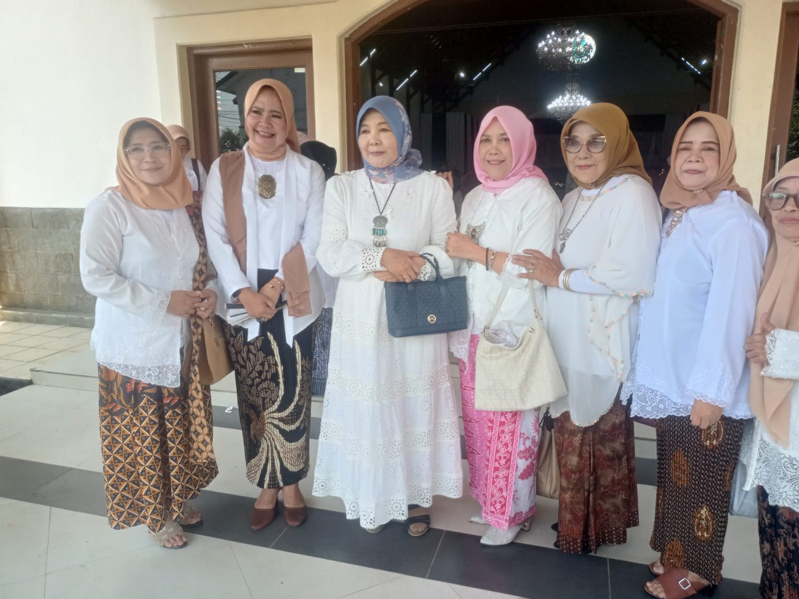 Wanita Harus mandiri, Kokoh, Tangguh Dan Bermanfaat