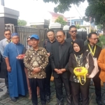 Kasus Tabrak Lari Cianjur, Puluhan Pengacara Gelar Tabur Bunga dan Desak Keadilan